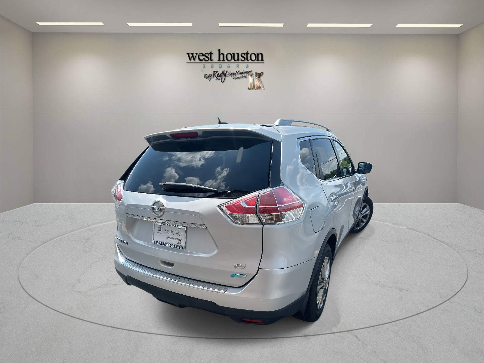 Used 2014 Nissan Rogue SV with VIN 5N1AT2MT9EC827508 for sale in Houston, TX