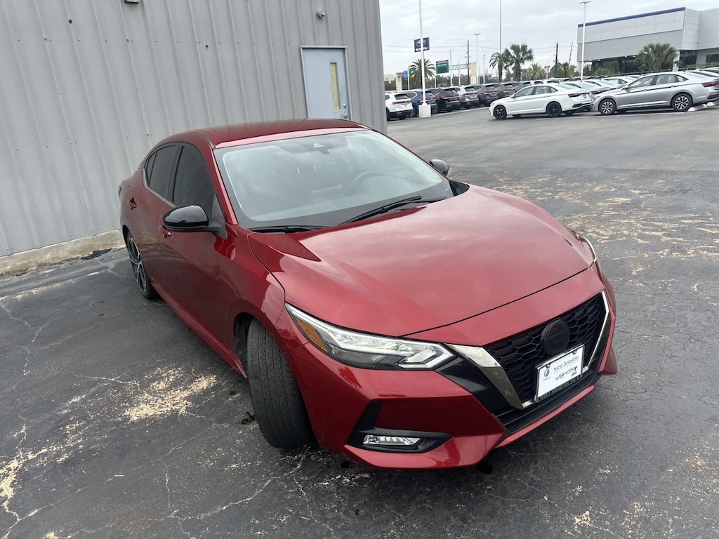 2022 Nissan Sentra SR photo 3