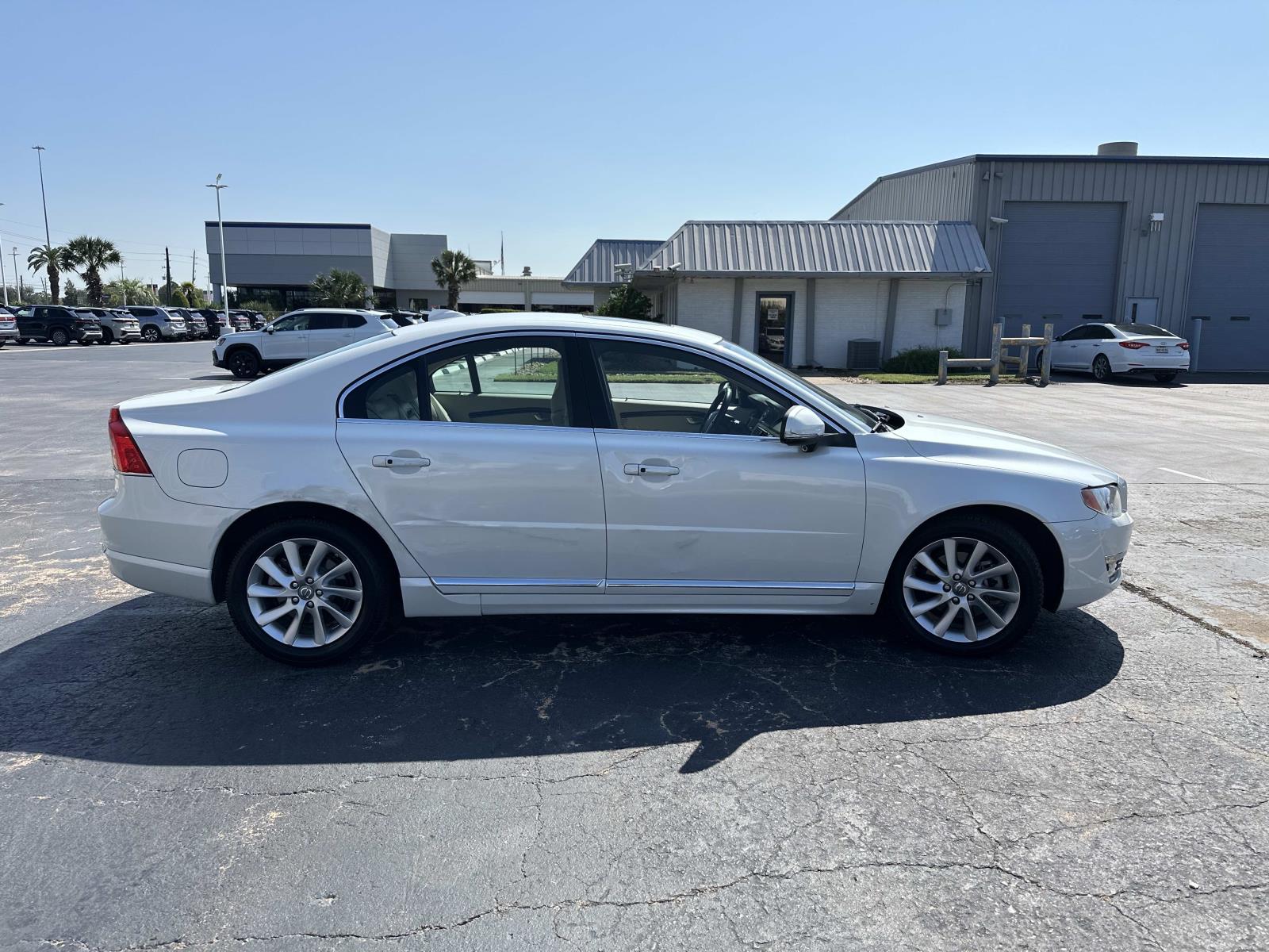 2015 Volvo S80 T5 Drive-E photo 3