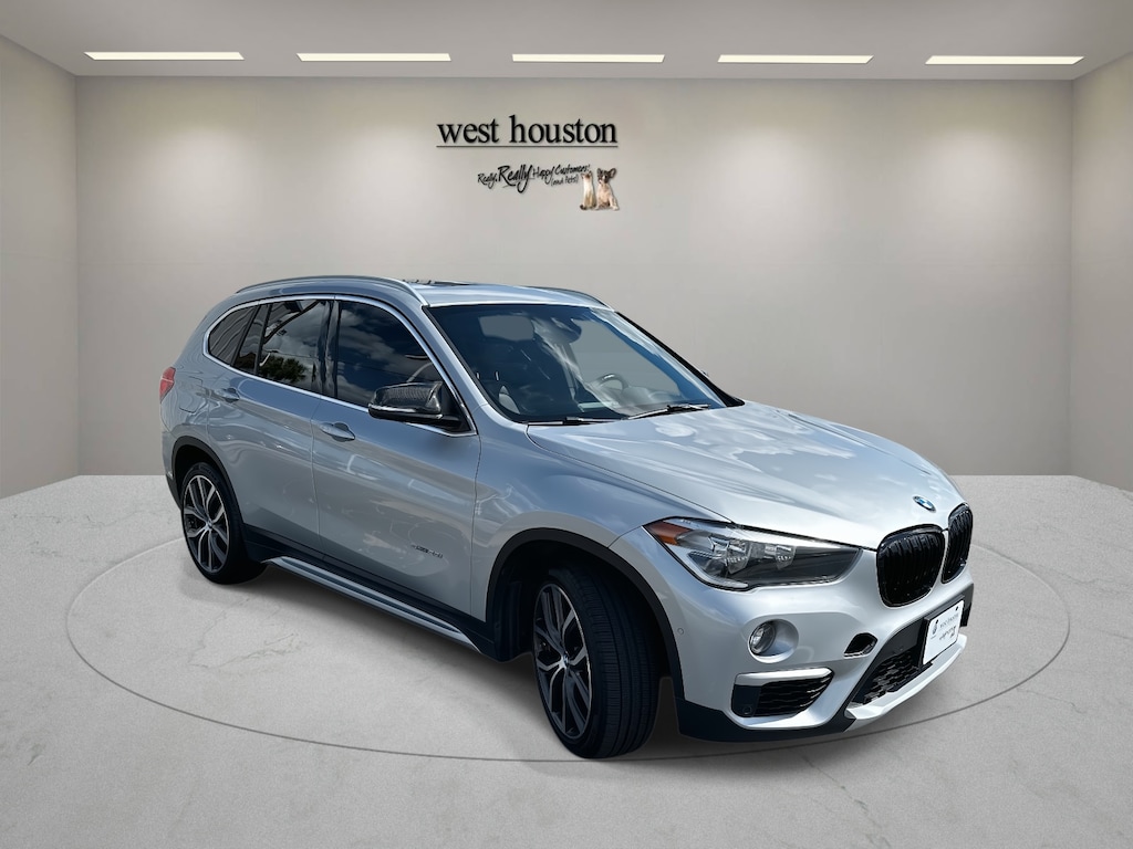 Used 2018 BMW X1 sDrive28i Sports Activity Vehicle Sport Utility