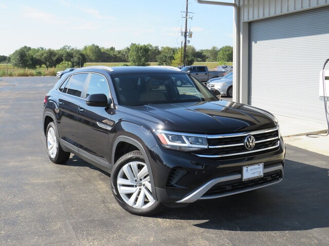 Used 2020 Volkswagen Atlas Cross Sport SE w/Tech R-Line with VIN 1V25E2CA8LC230538 for sale in Houston, TX