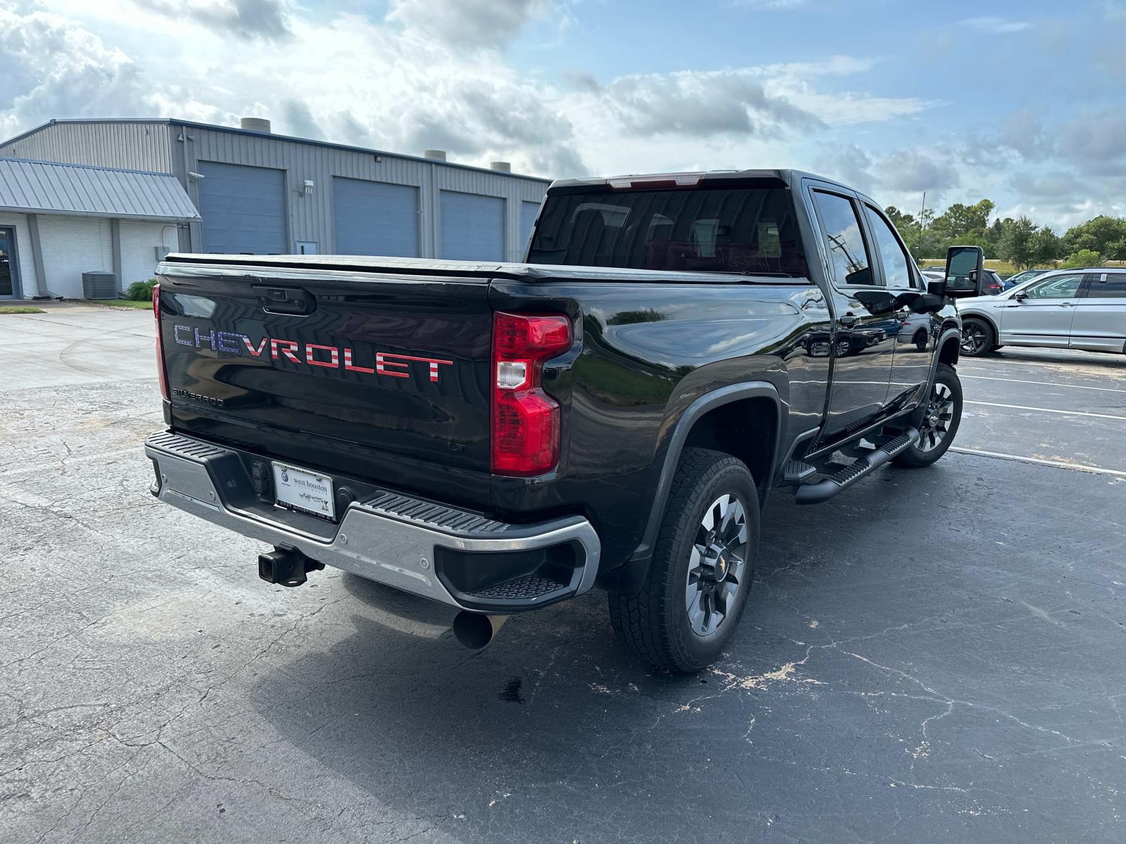2021 Chevrolet Silverado 3500HD LT photo 3