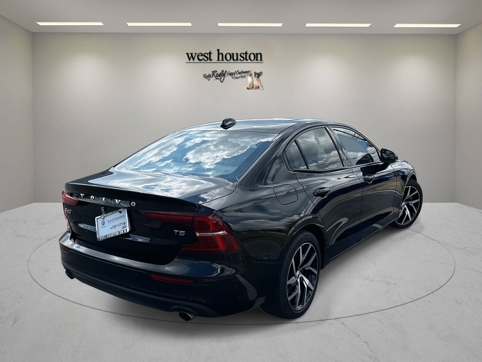 2019 Volvo S60 T5 Momentum photo 4