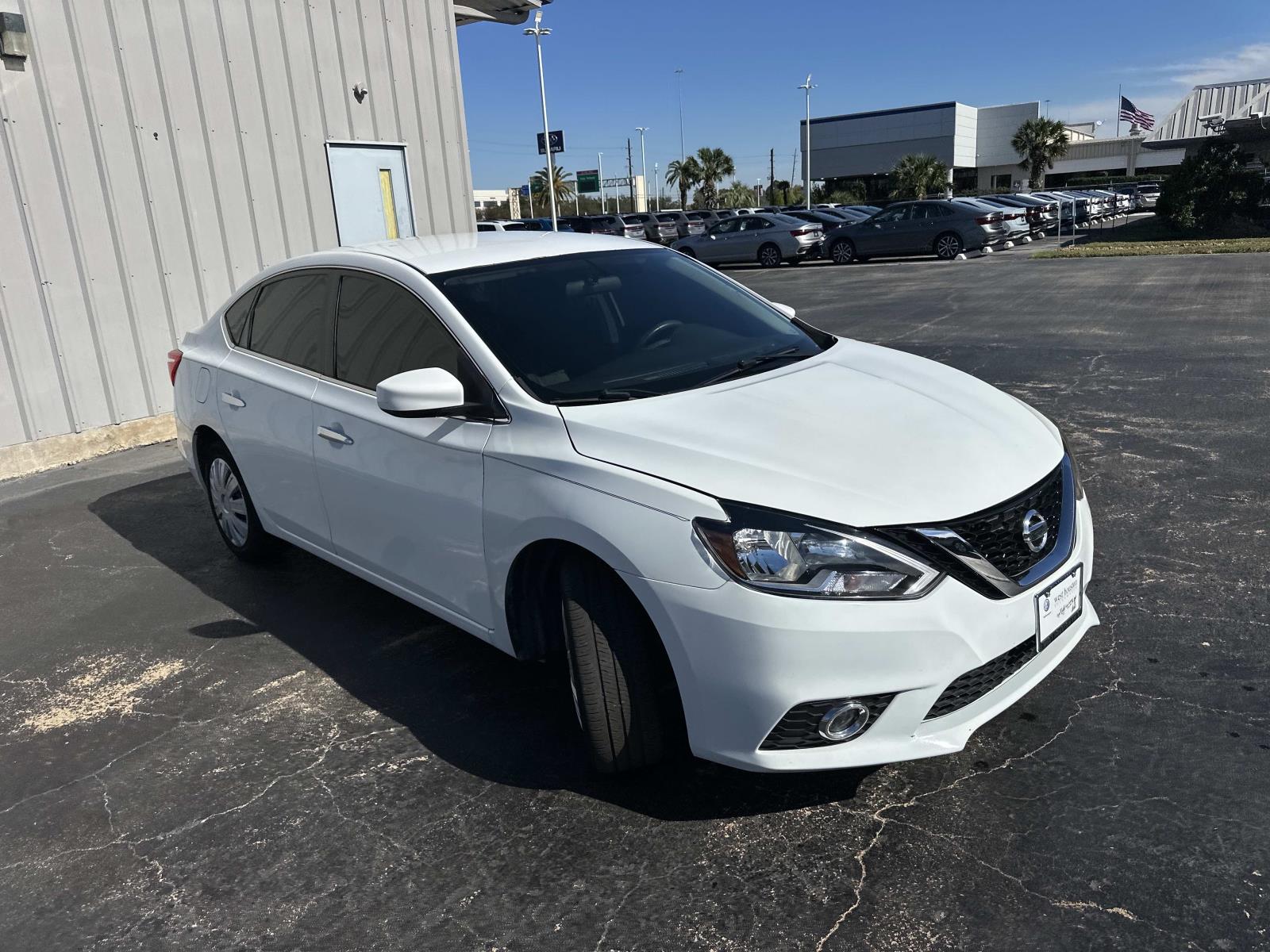 2019 Nissan Sentra S photo 4