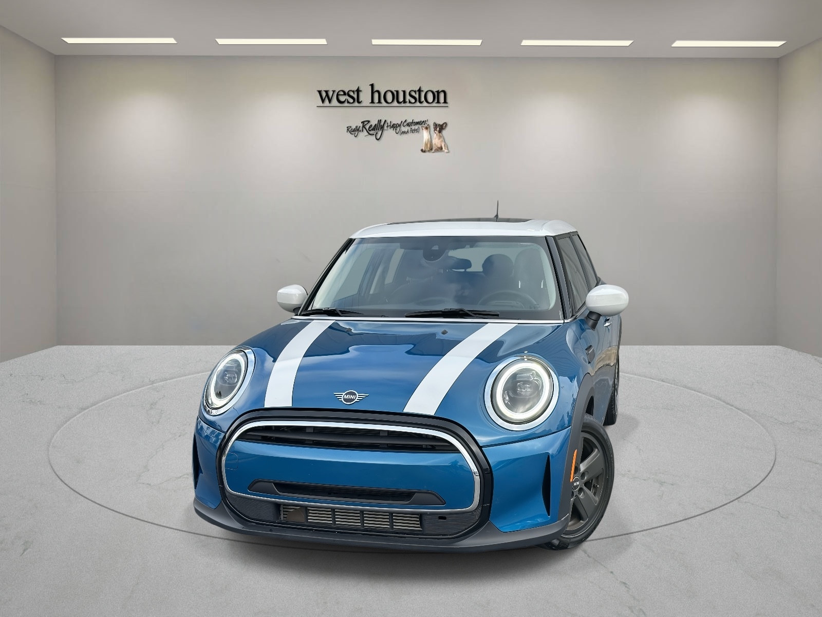 2022 MINI Hardtop 4 Door's photo