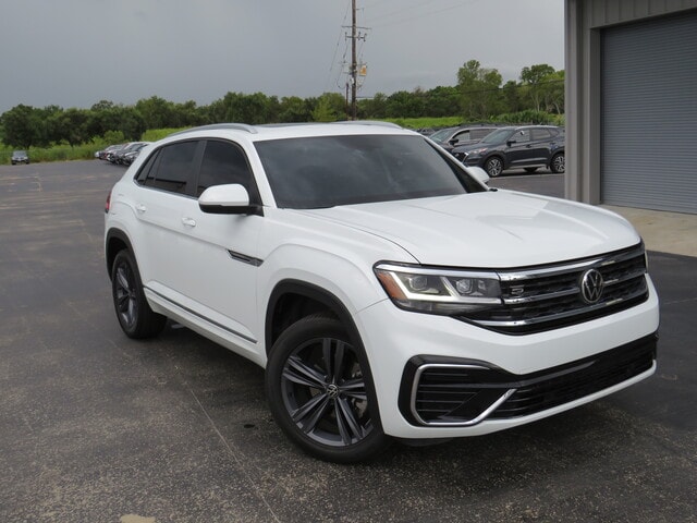 Used 2021 Volkswagen Atlas Cross Sport SE w/Tech R-Line with VIN 1V2PE2CAXMC215288 for sale in Houston, TX