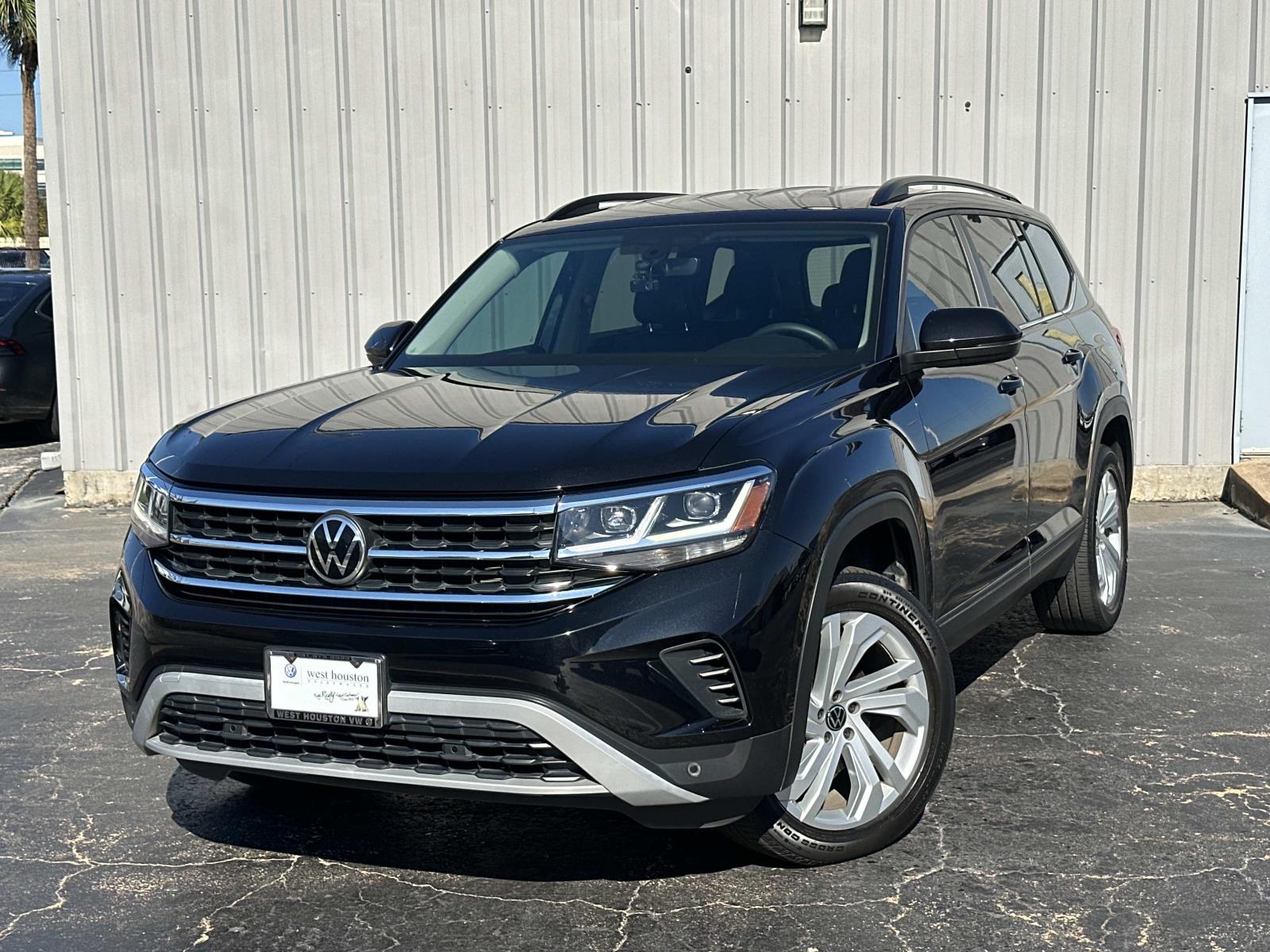 2022 Volkswagen Atlas SE w/Tech's photo
