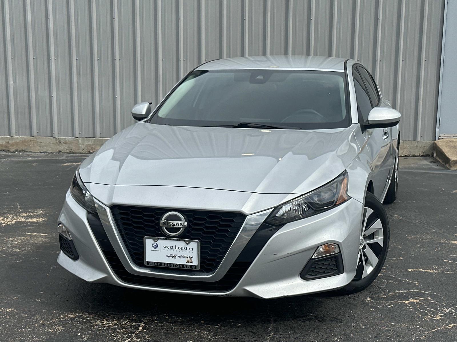 2022 Nissan Altima 2.5 S's photo