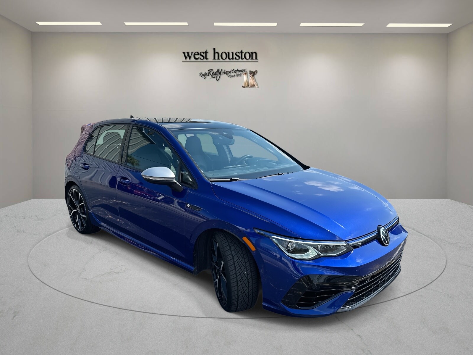 2022 Volkswagen Golf R photo 2