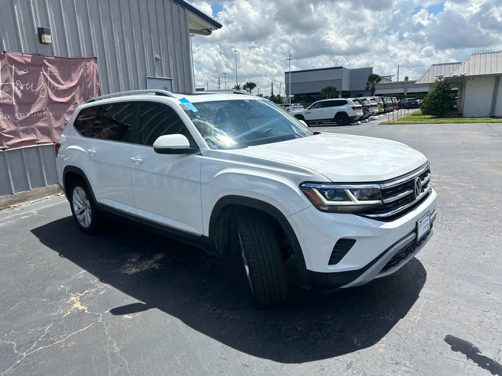 2021 Volkswagen Atlas V6 SEL photo 2