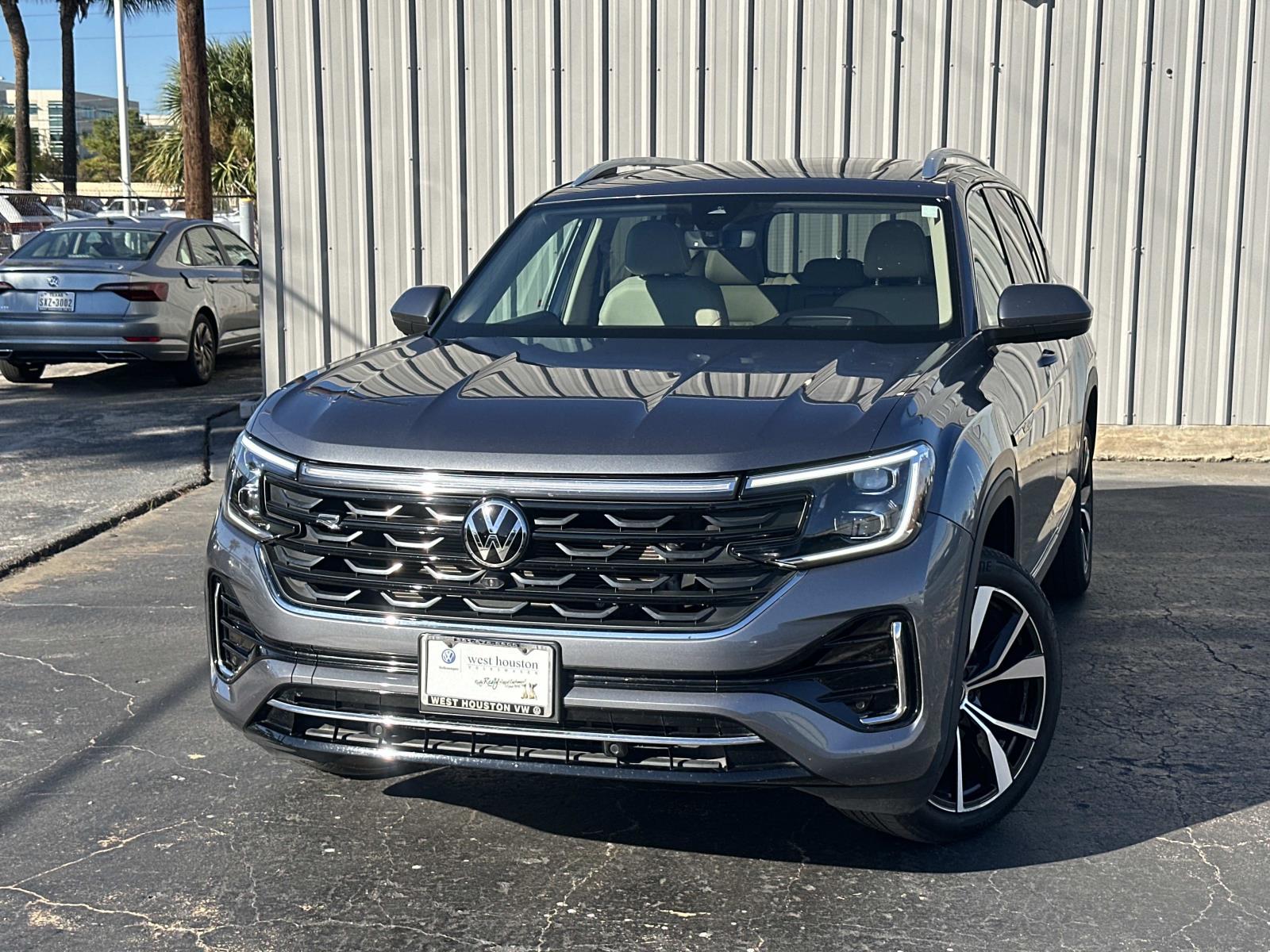 2024 Volkswagen Atlas SEL Premium R-Line's photo