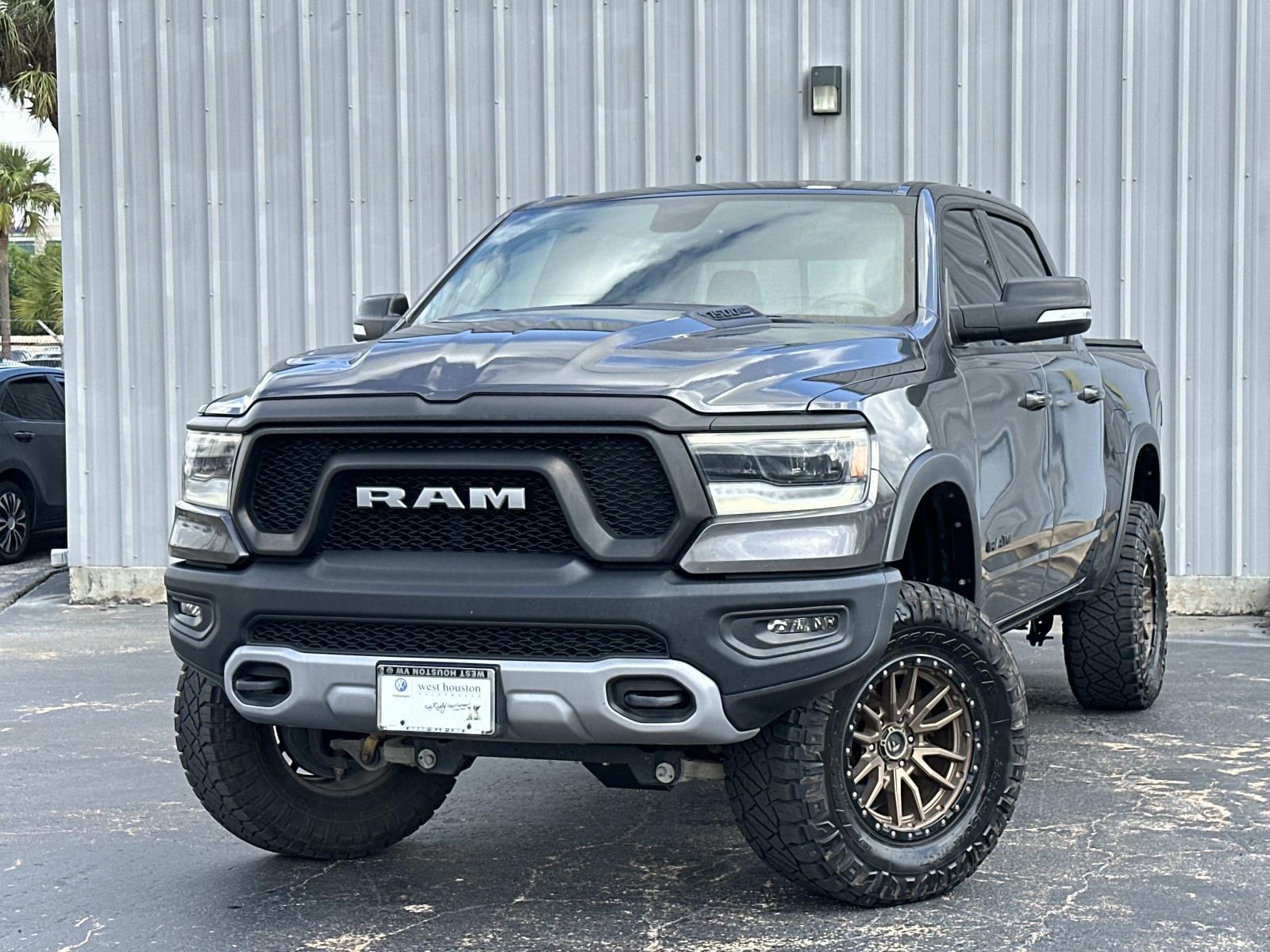 2020 RAM 1500 Rebel 4x4 Crew Cab 5'7's photo
