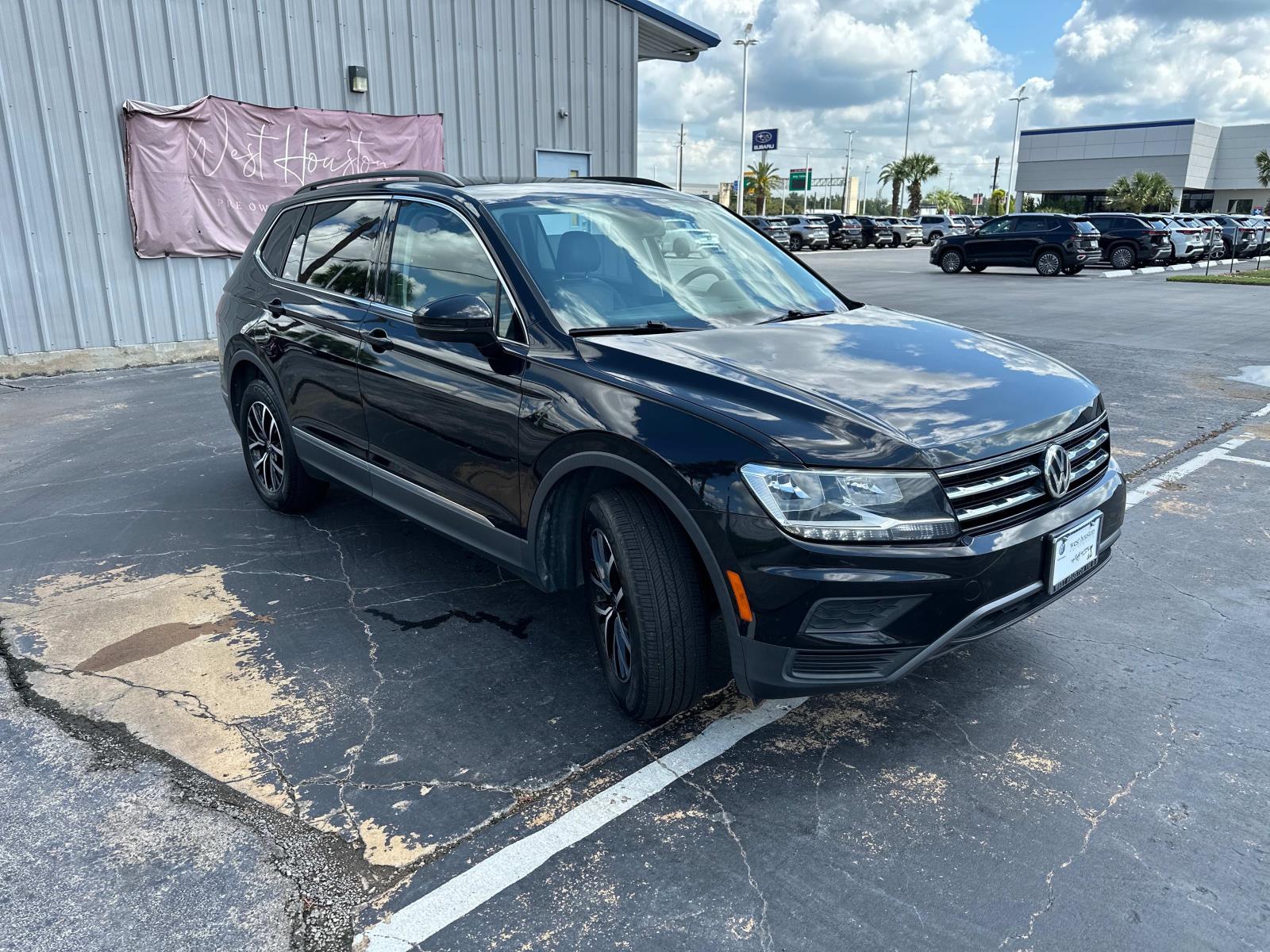 2021 Volkswagen Tiguan SE photo 2