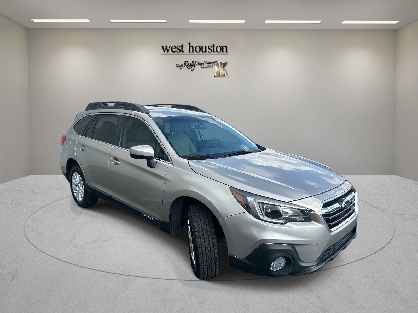 2018 Subaru Outback Premium photo 2