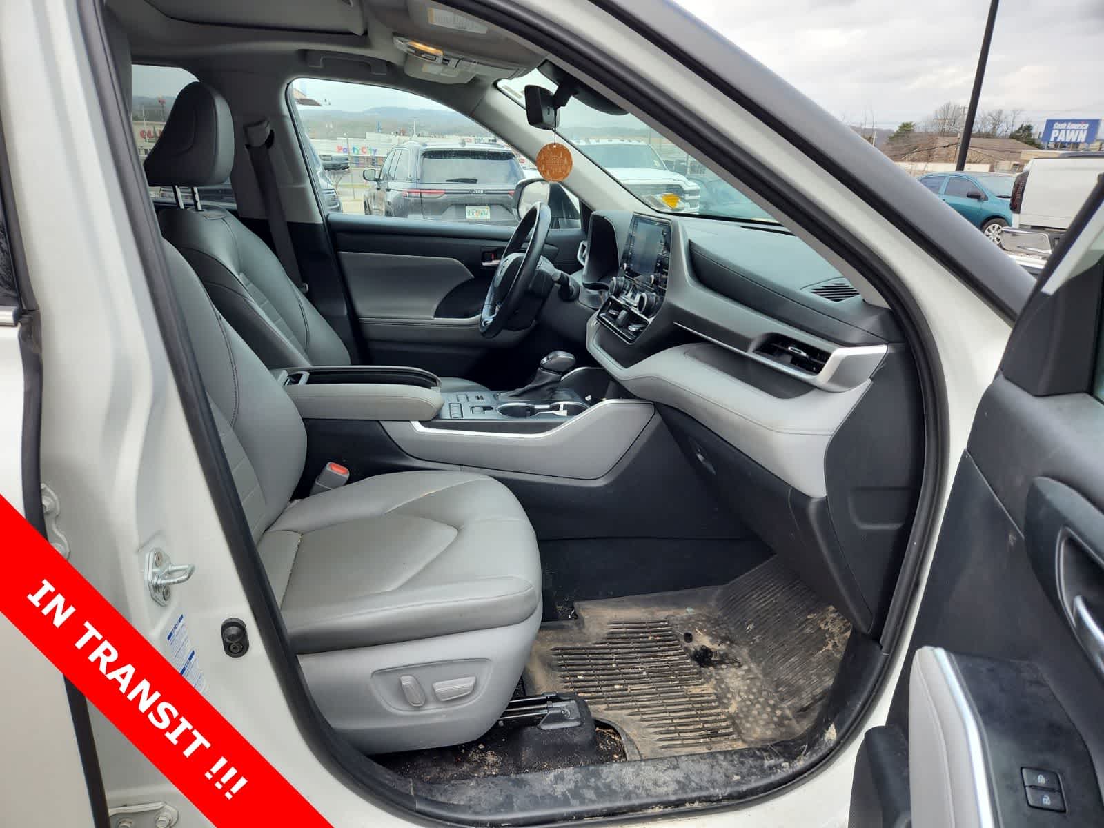 Thumbnail: 2021 Toyota Highlander - 21