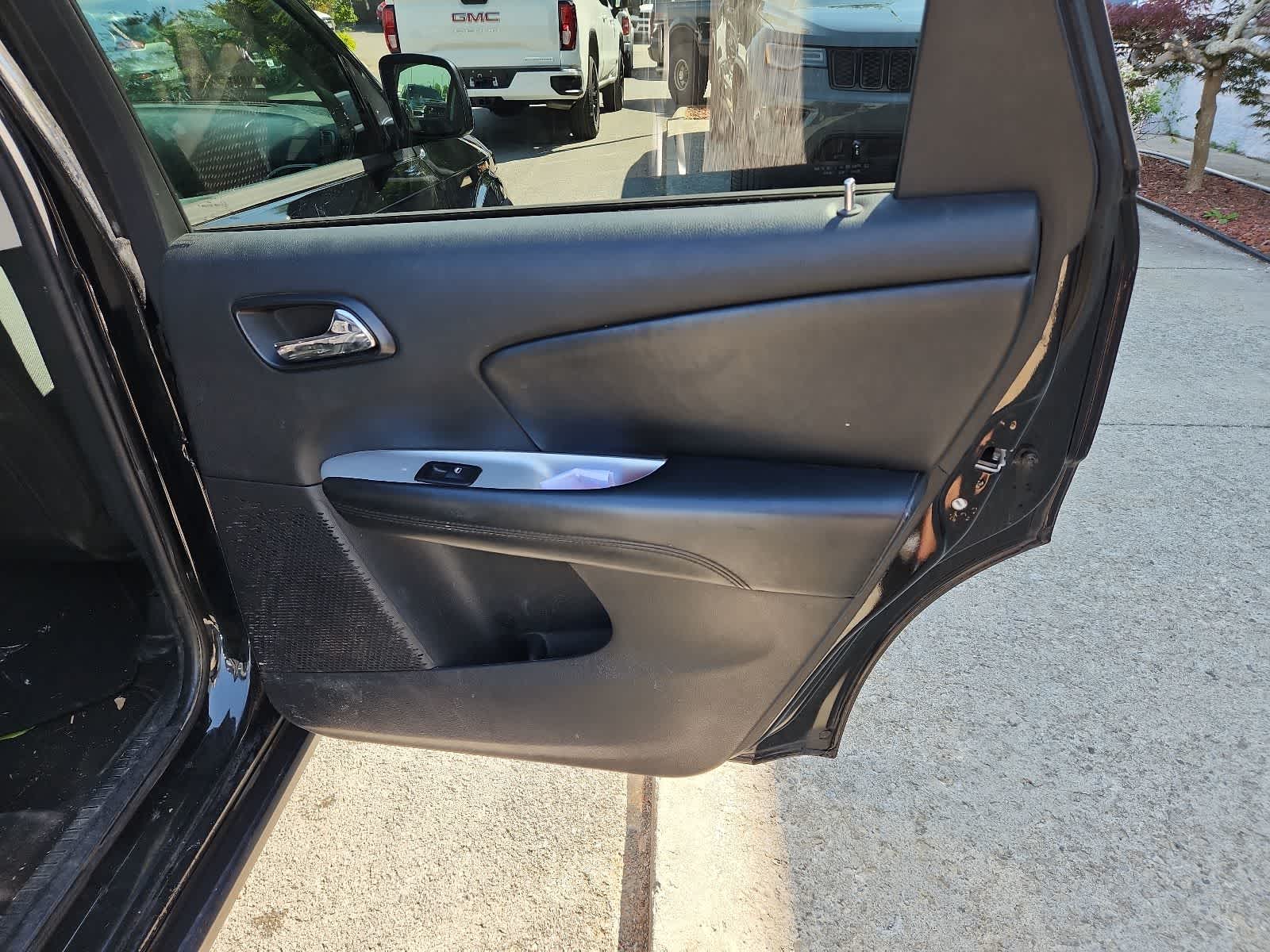 Thumbnail: 2019 Dodge Journey - 24