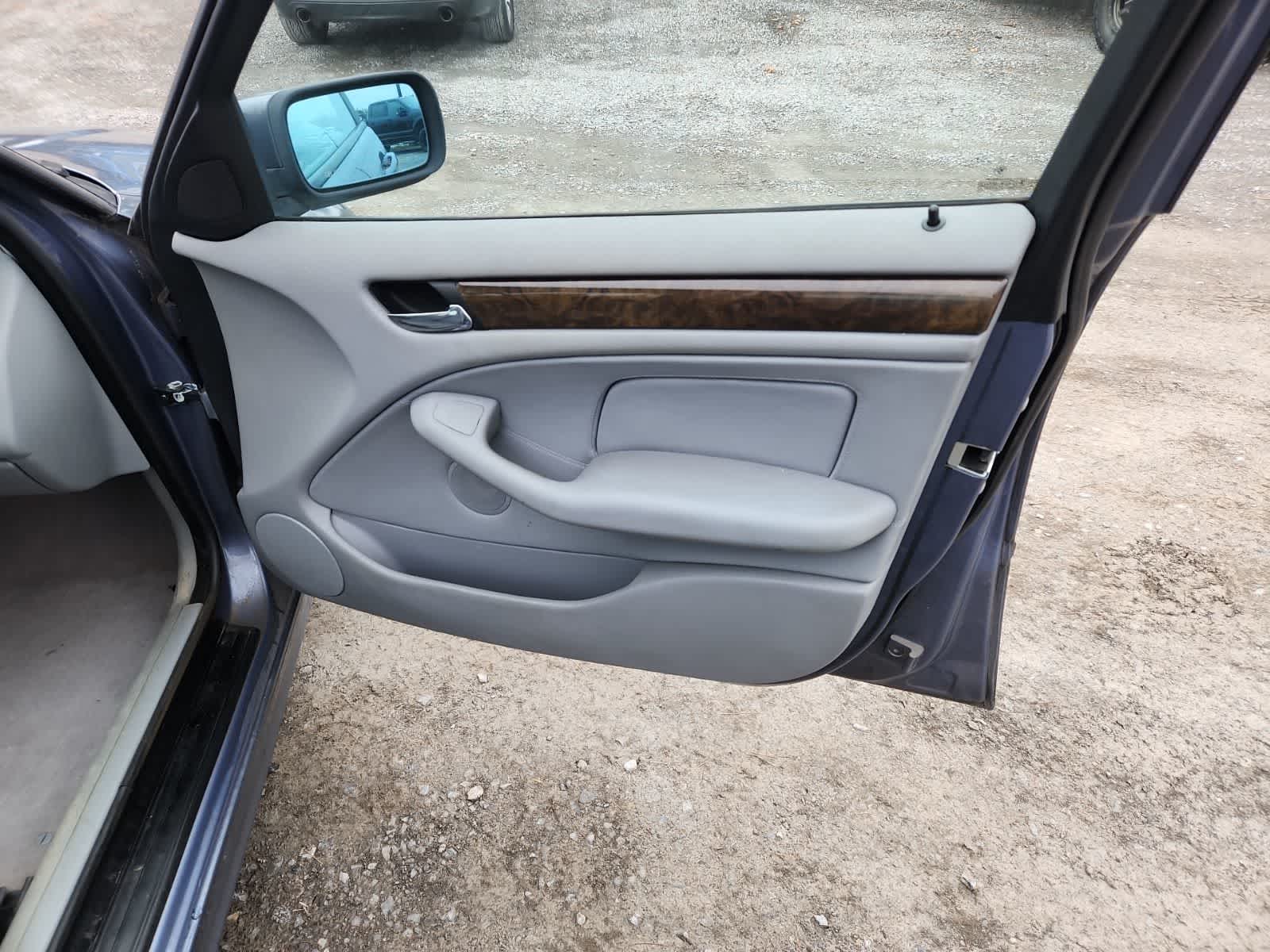 Thumbnail: 2000 BMW 3 Series - 22