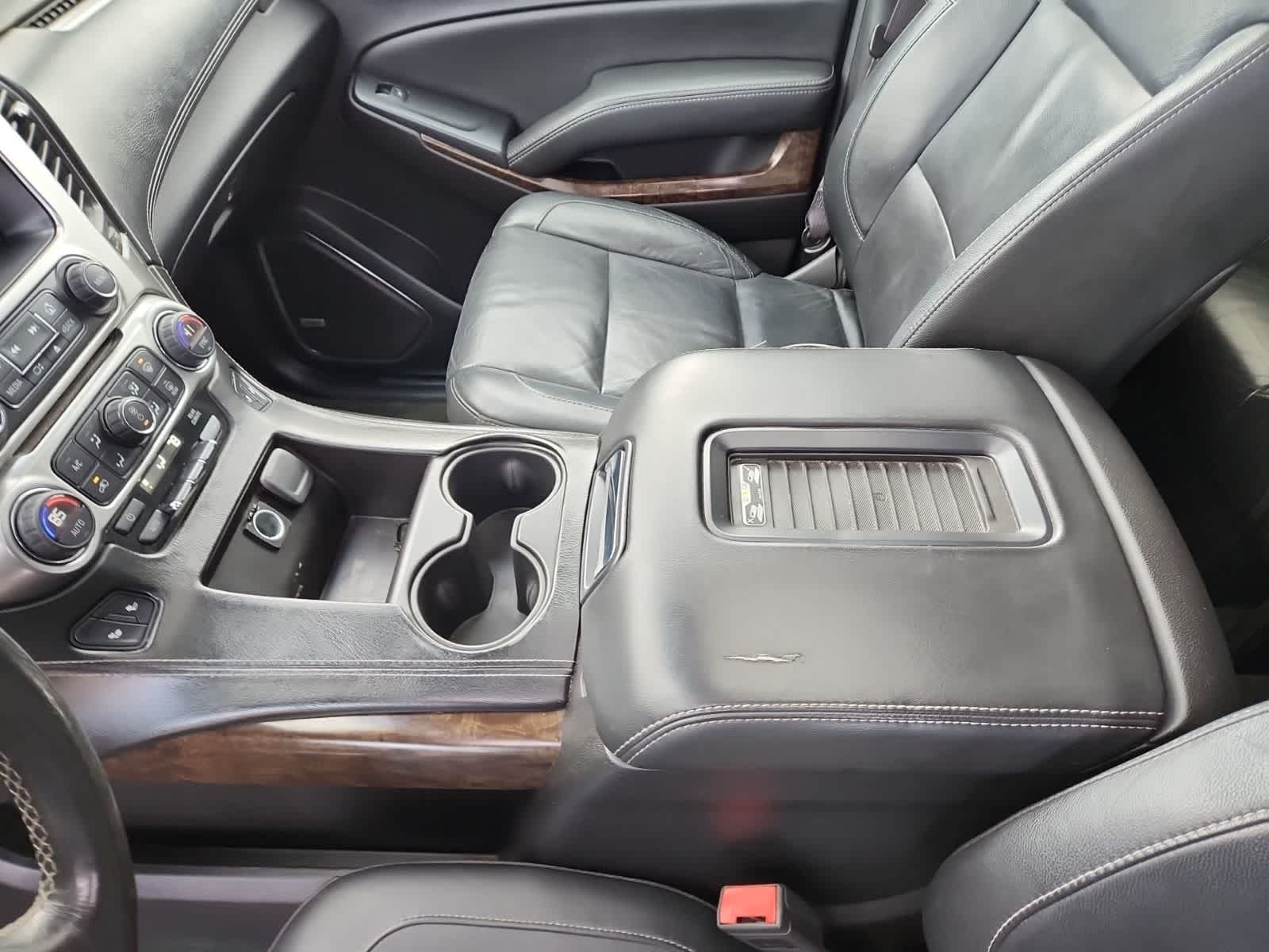 Thumbnail: 2015 Chevrolet Suburban - 11