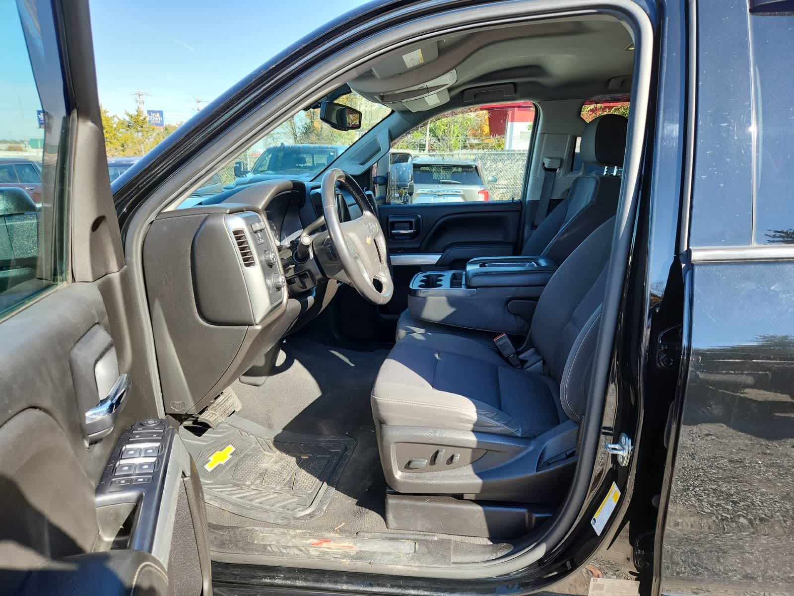 Thumbnail: 2019 Chevrolet Silverado 1500 - 15