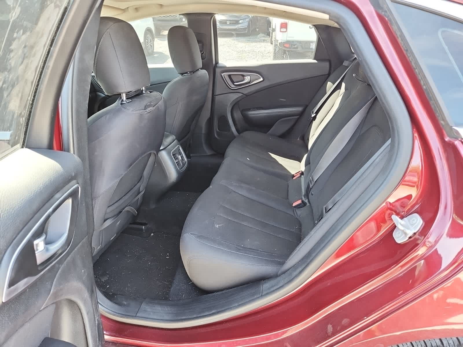 Thumbnail: 2015 Chrysler 200 - 26