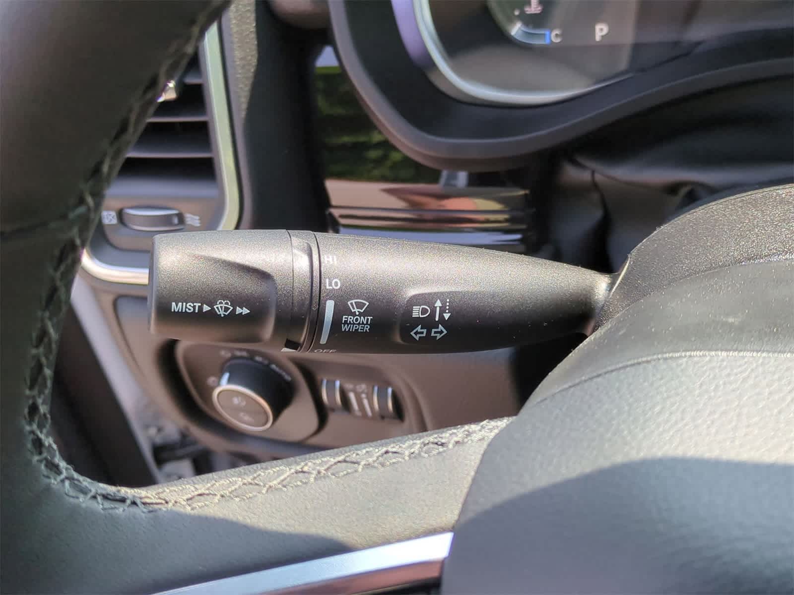Thumbnail: 2025 RAM 1500 - 26