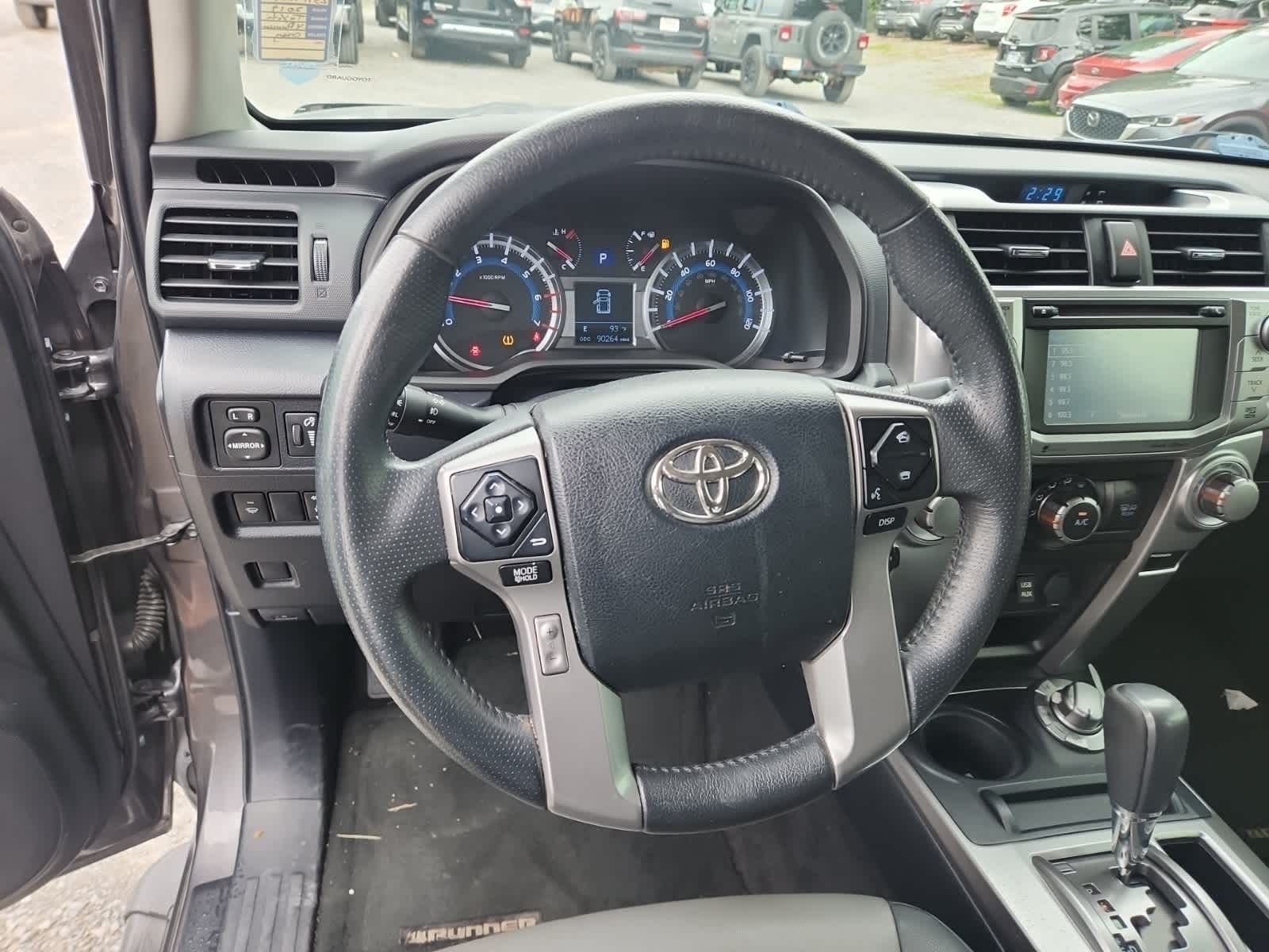 Thumbnail: 2019 Toyota 4Runner - 12