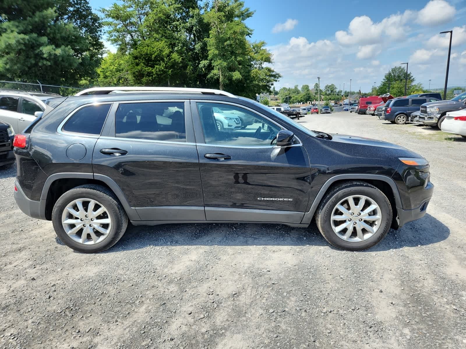 Thumbnail: 2016 Jeep Cherokee - 6