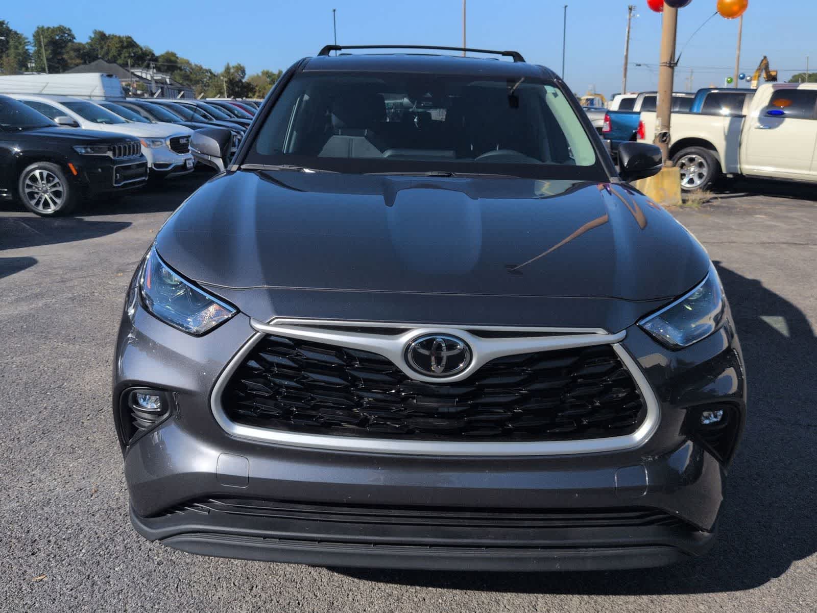 Thumbnail: 2024 Toyota Highlander - 3