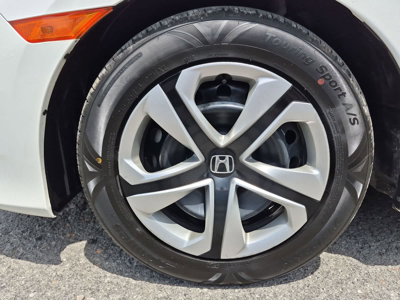 Thumbnail: 2018 Honda Civic - 13