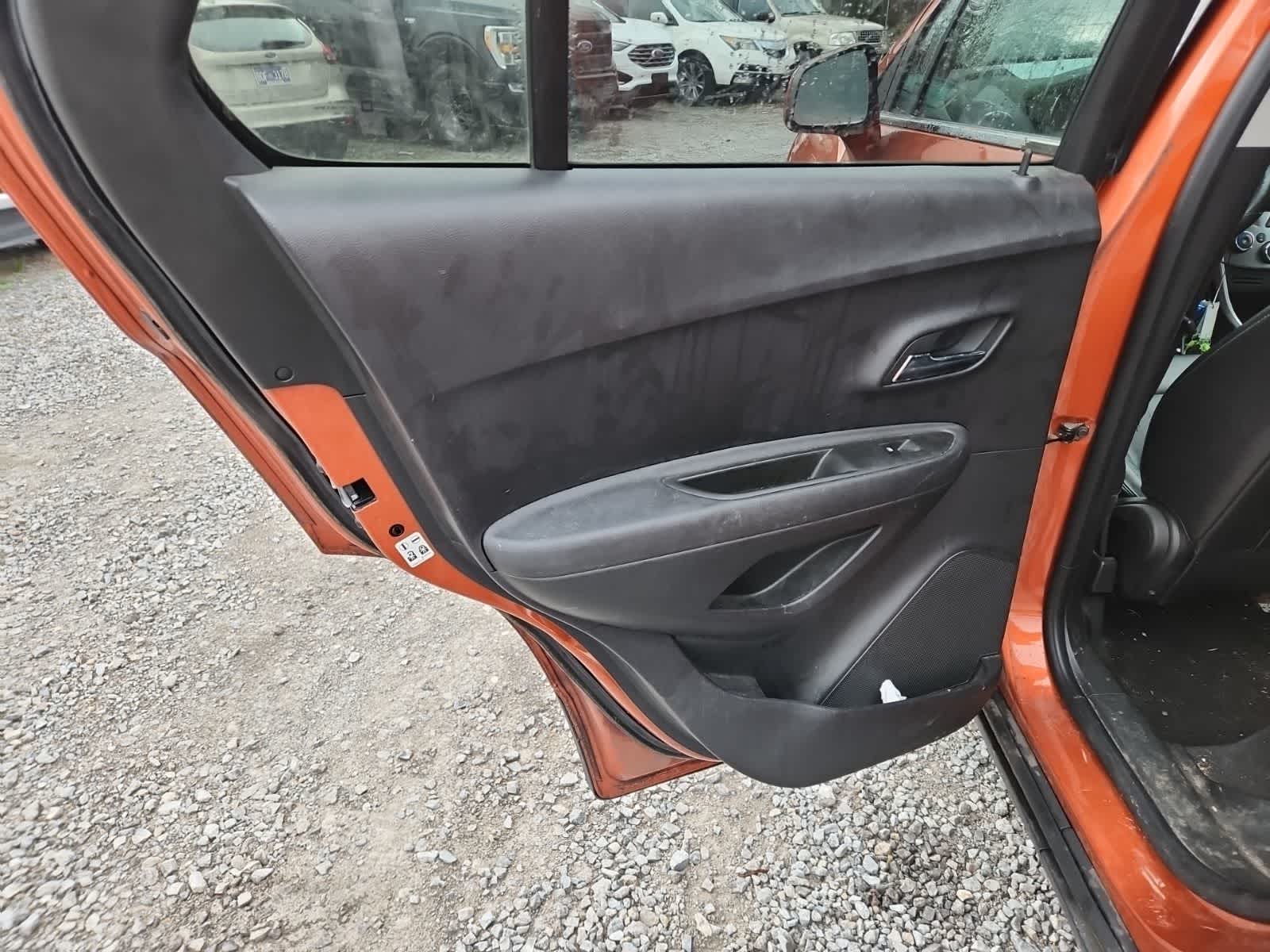 Thumbnail: 2015 Chevrolet Trax - 27