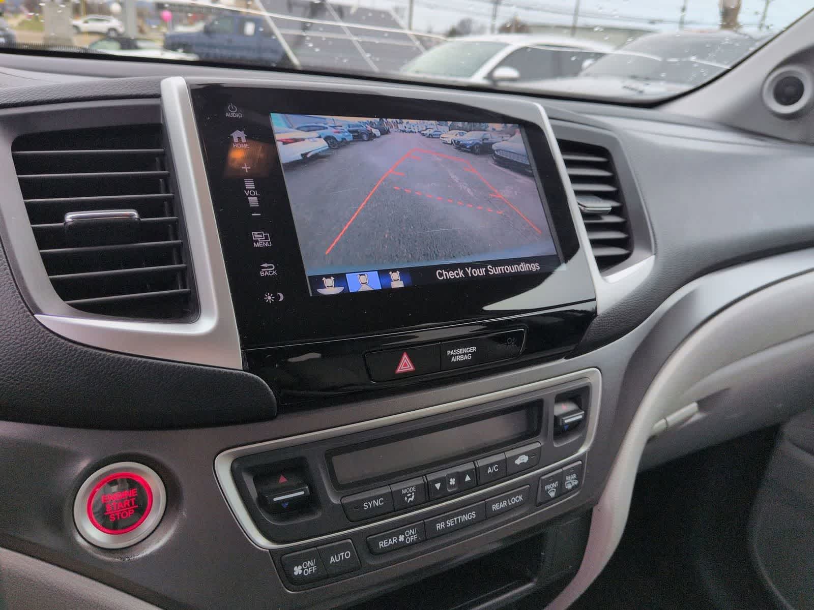 Thumbnail: 2018 Honda Pilot - 26