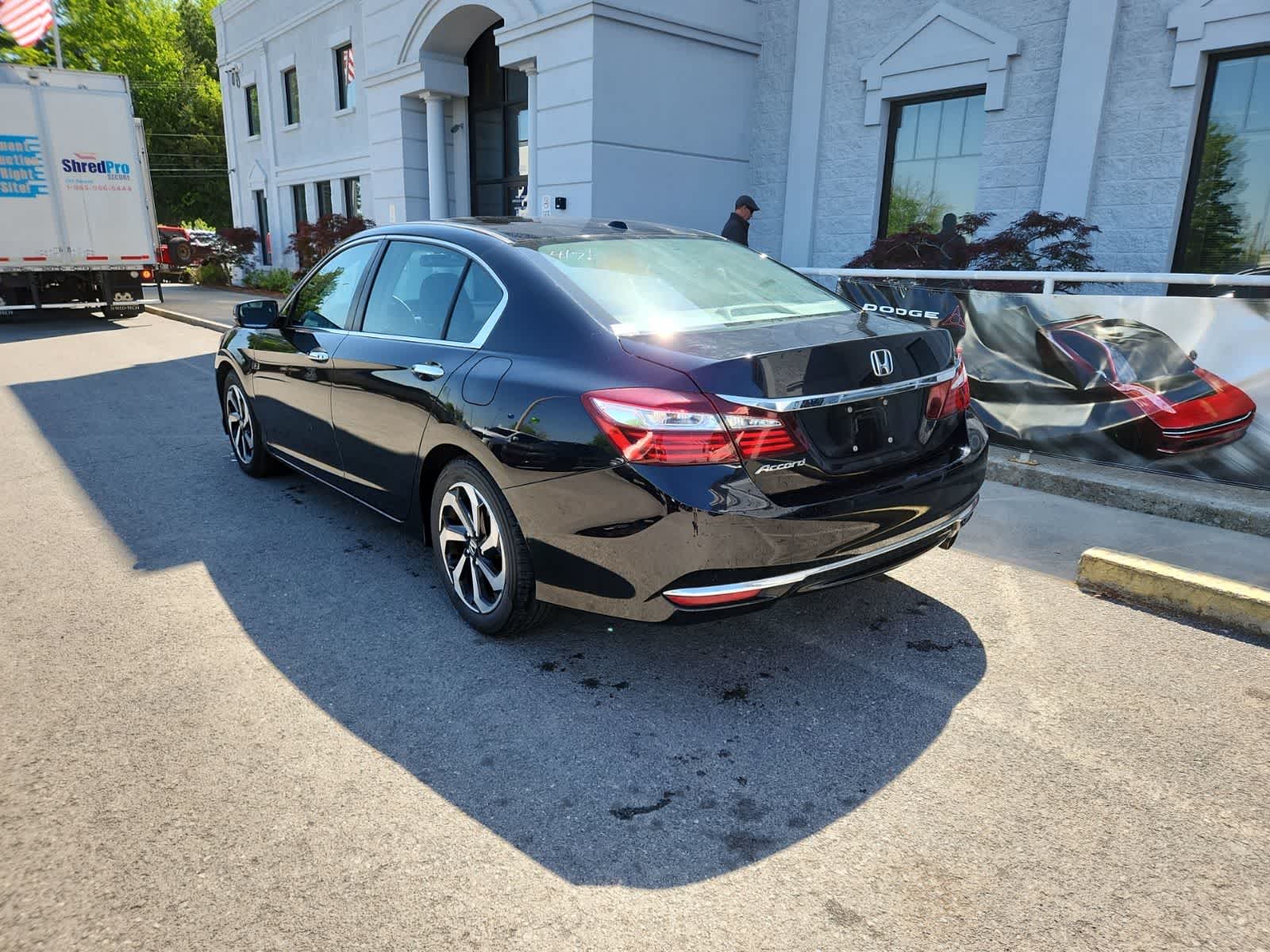 Thumbnail: 2016 Honda Accord - 3