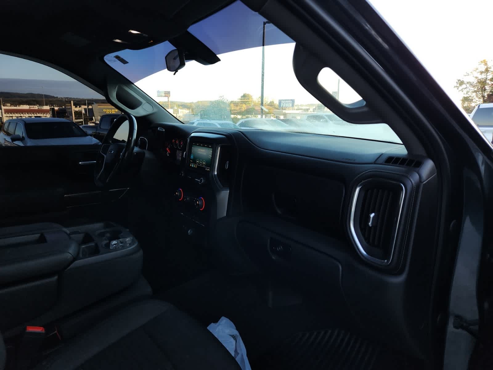 Thumbnail: 2021 Chevrolet Silverado 1500 - 17