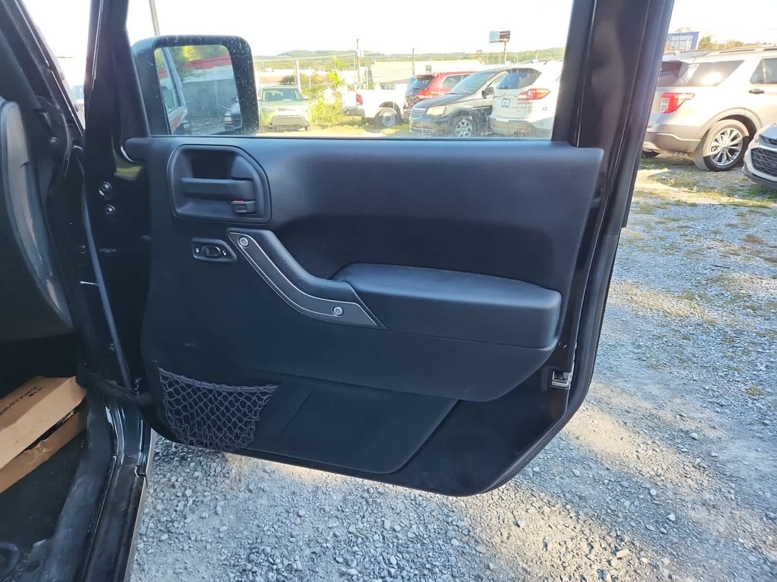 Thumbnail: 2015 Jeep Wrangler - 22