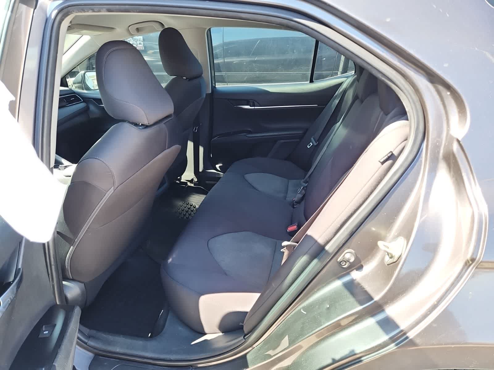 Thumbnail: 2020 Toyota Camry - 25