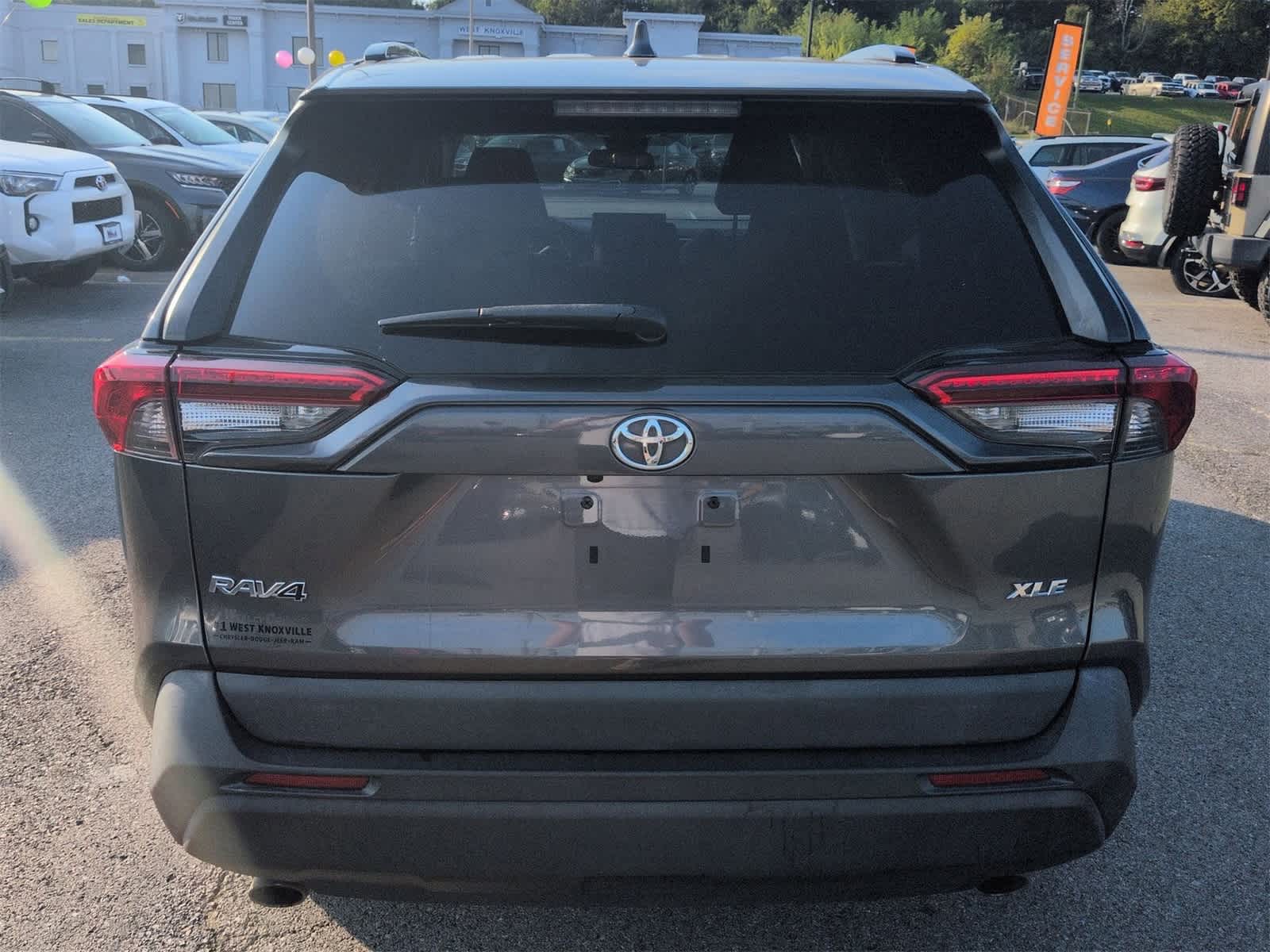 Thumbnail: 2021 Toyota RAV4 - 7