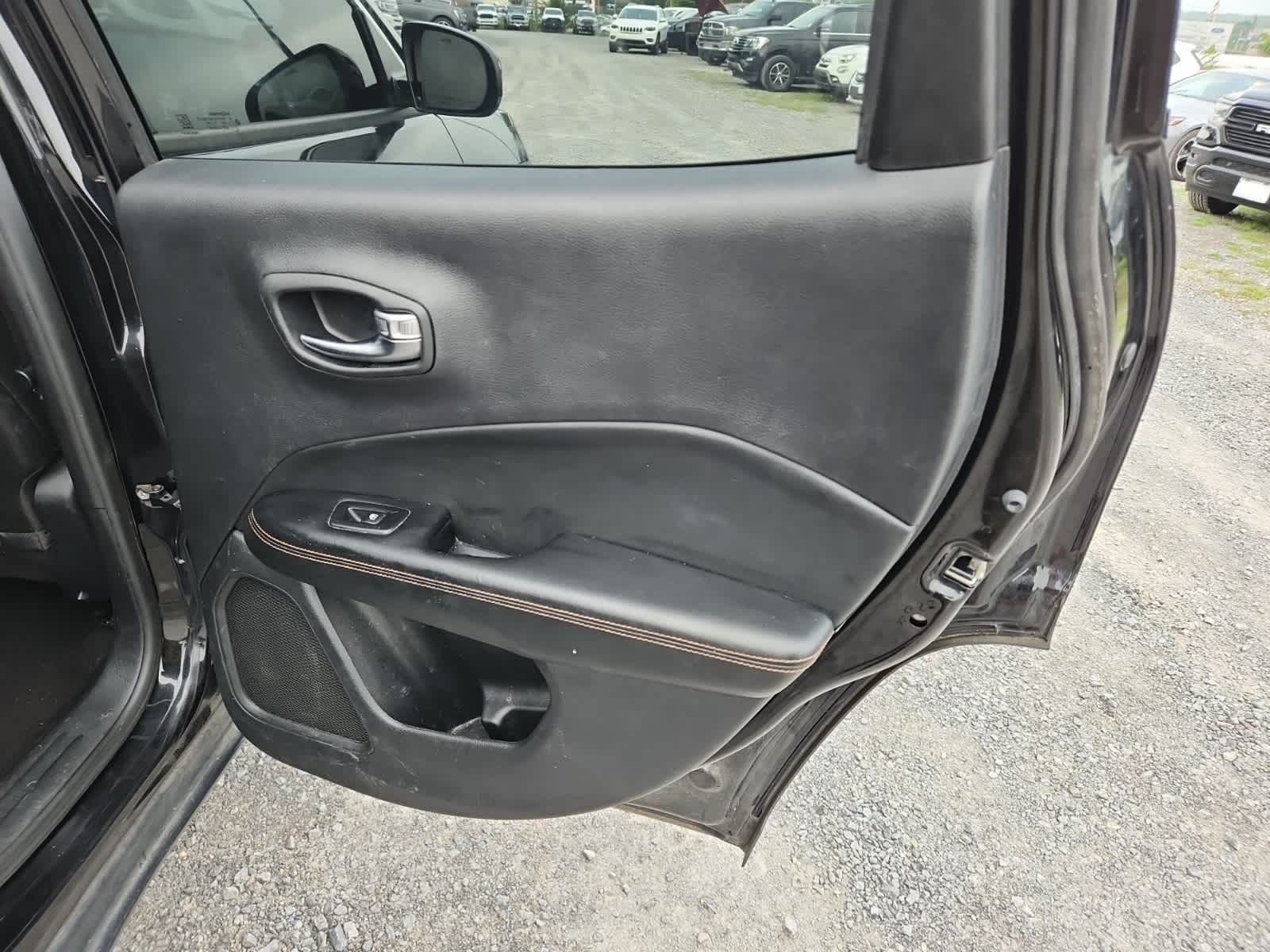 Thumbnail: 2020 Jeep Compass - 24
