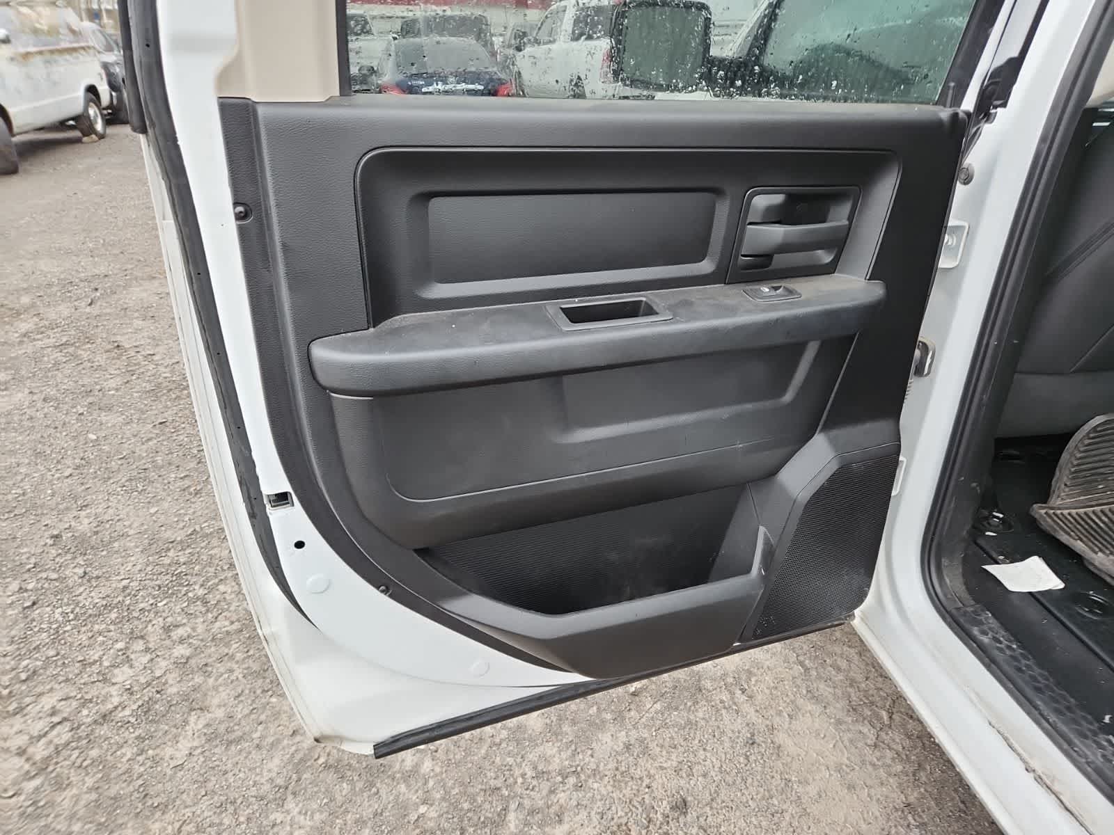 Thumbnail: 2022 RAM 1500 Classic - 26