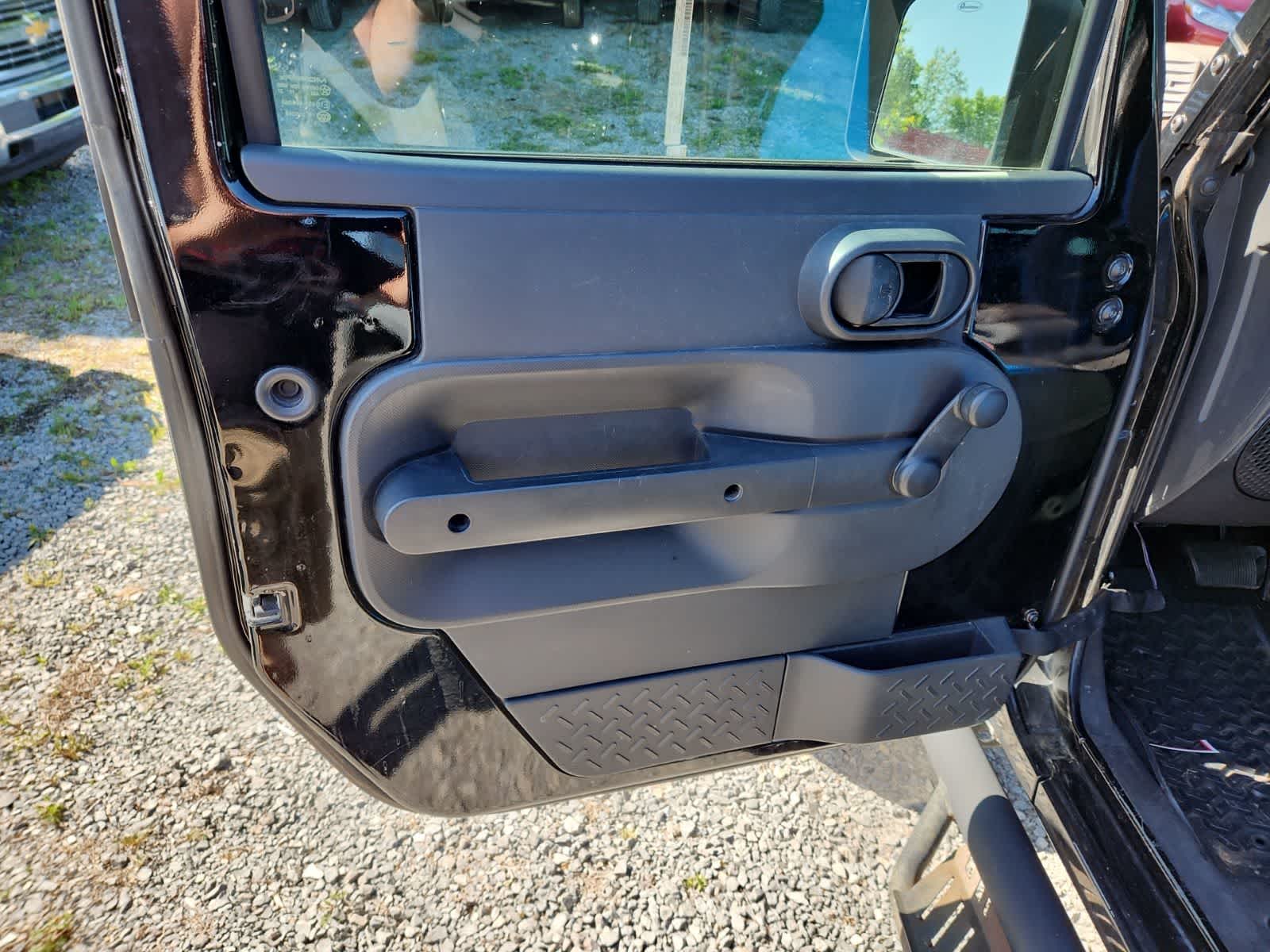 Thumbnail: 2010 Jeep Wrangler - 17