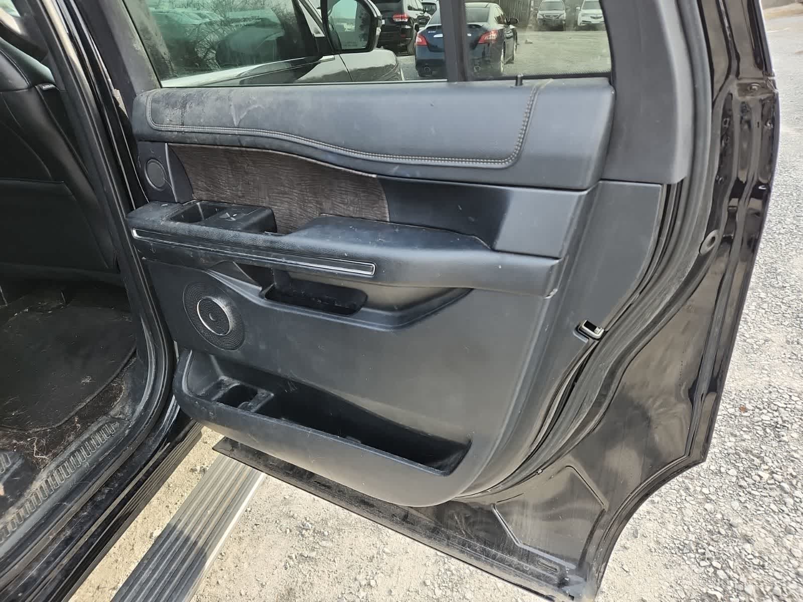 Thumbnail: 2020 Ford Expedition MAX - 24