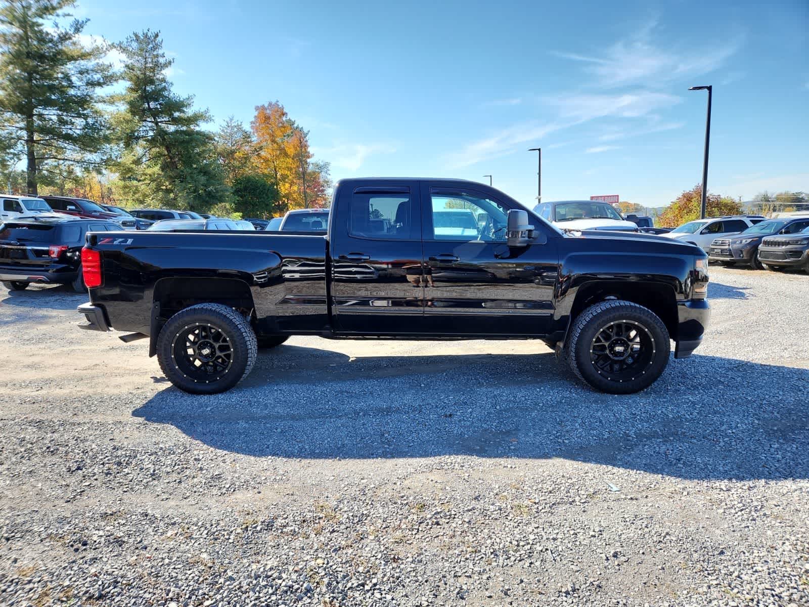 Thumbnail: 2019 Chevrolet Silverado 1500 - 6