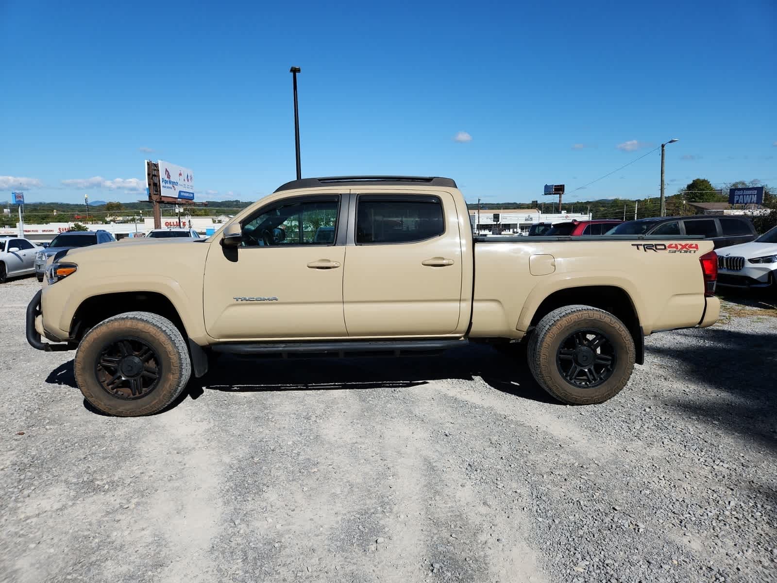 Thumbnail: 2017 Toyota Tacoma - 2