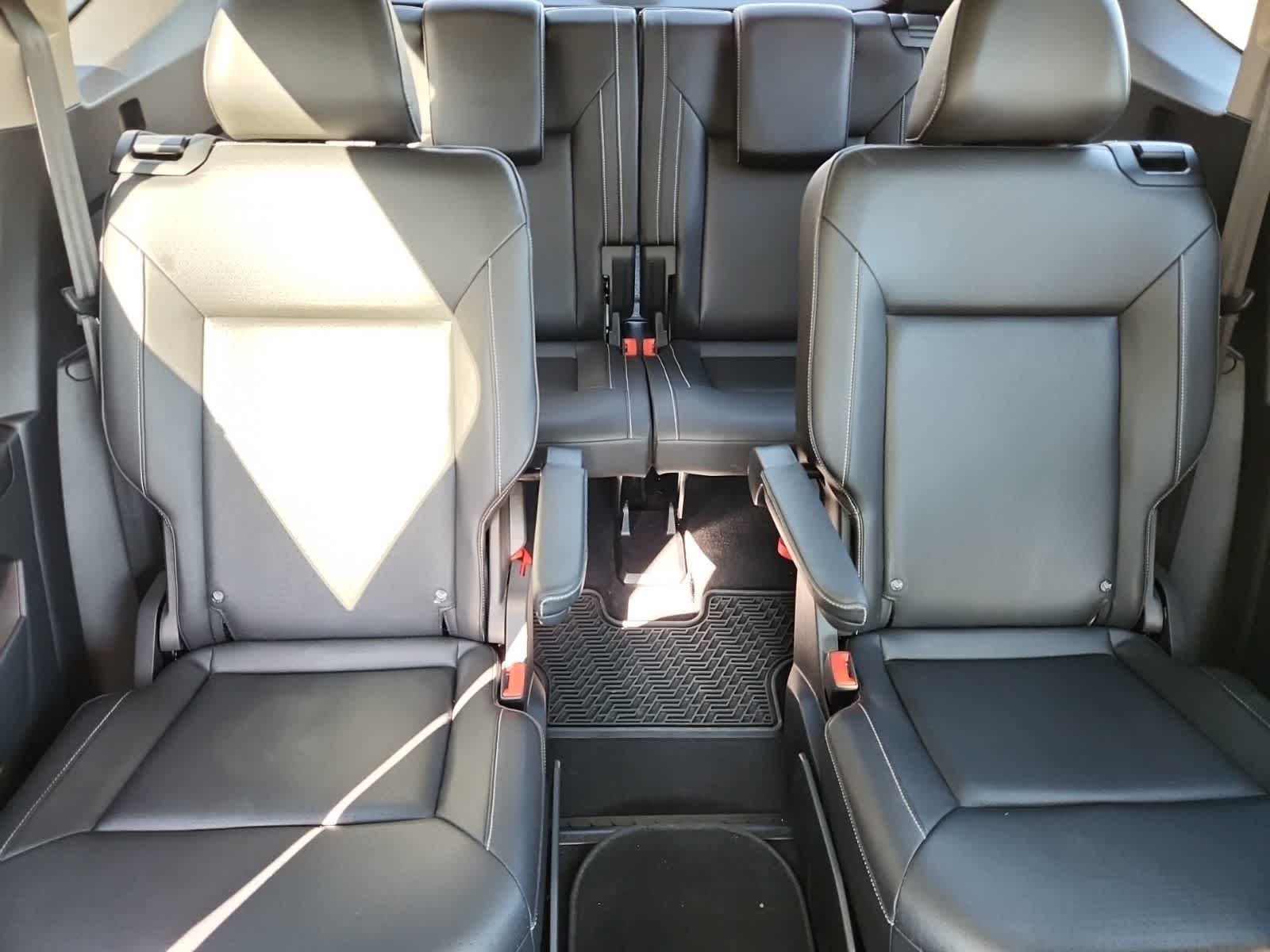 Thumbnail: 2021 Volkswagen Atlas - 20