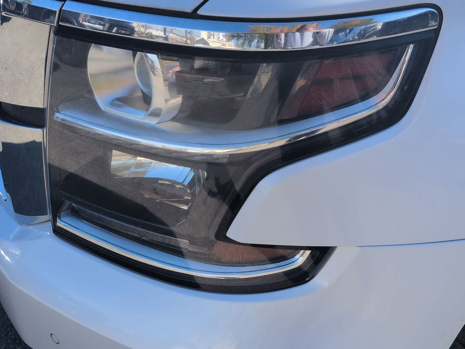 Thumbnail: 2017 Chevrolet Tahoe - 11