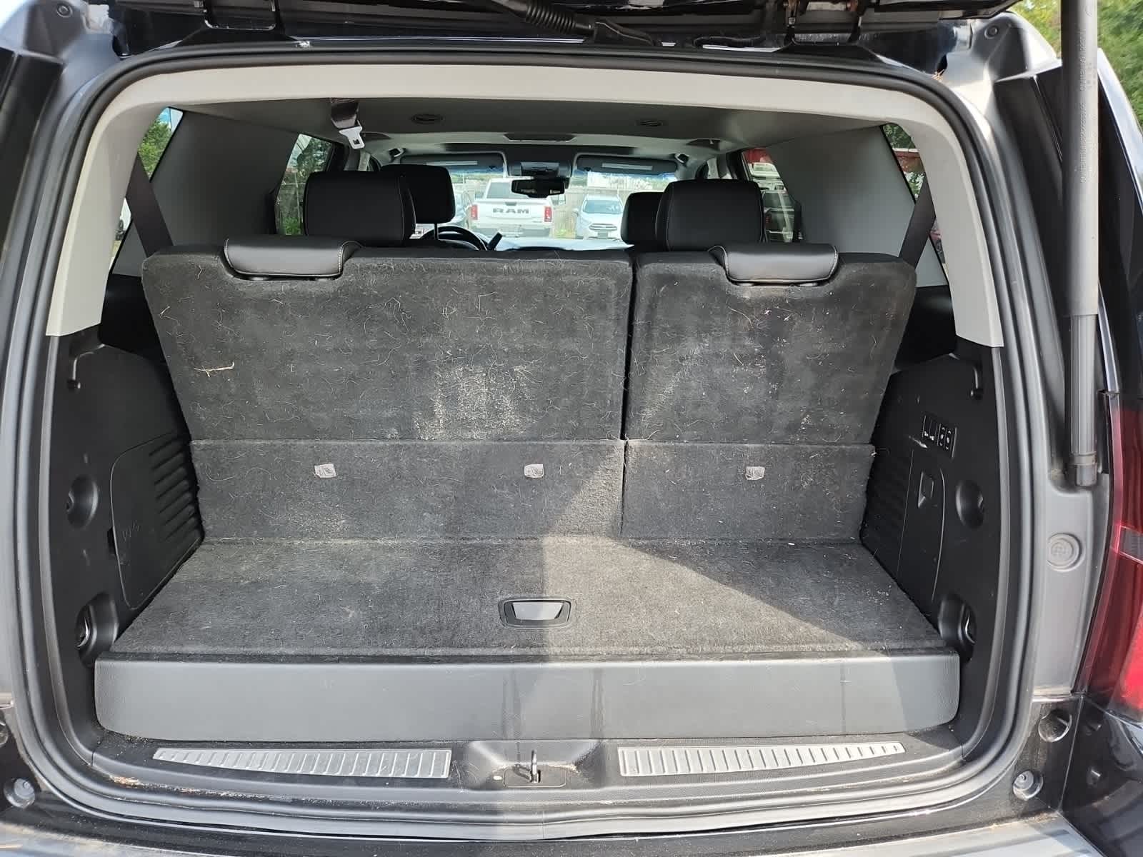 Thumbnail: 2019 Chevrolet Tahoe - 25