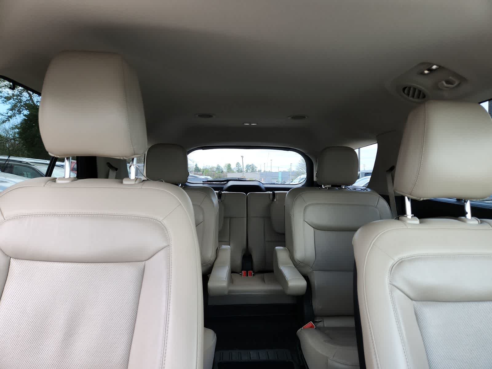 Thumbnail: 2020 Ford Explorer - 22