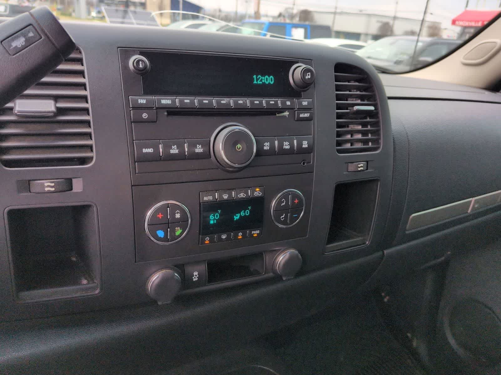 Thumbnail: 2012 Chevrolet Silverado 1500 - 18