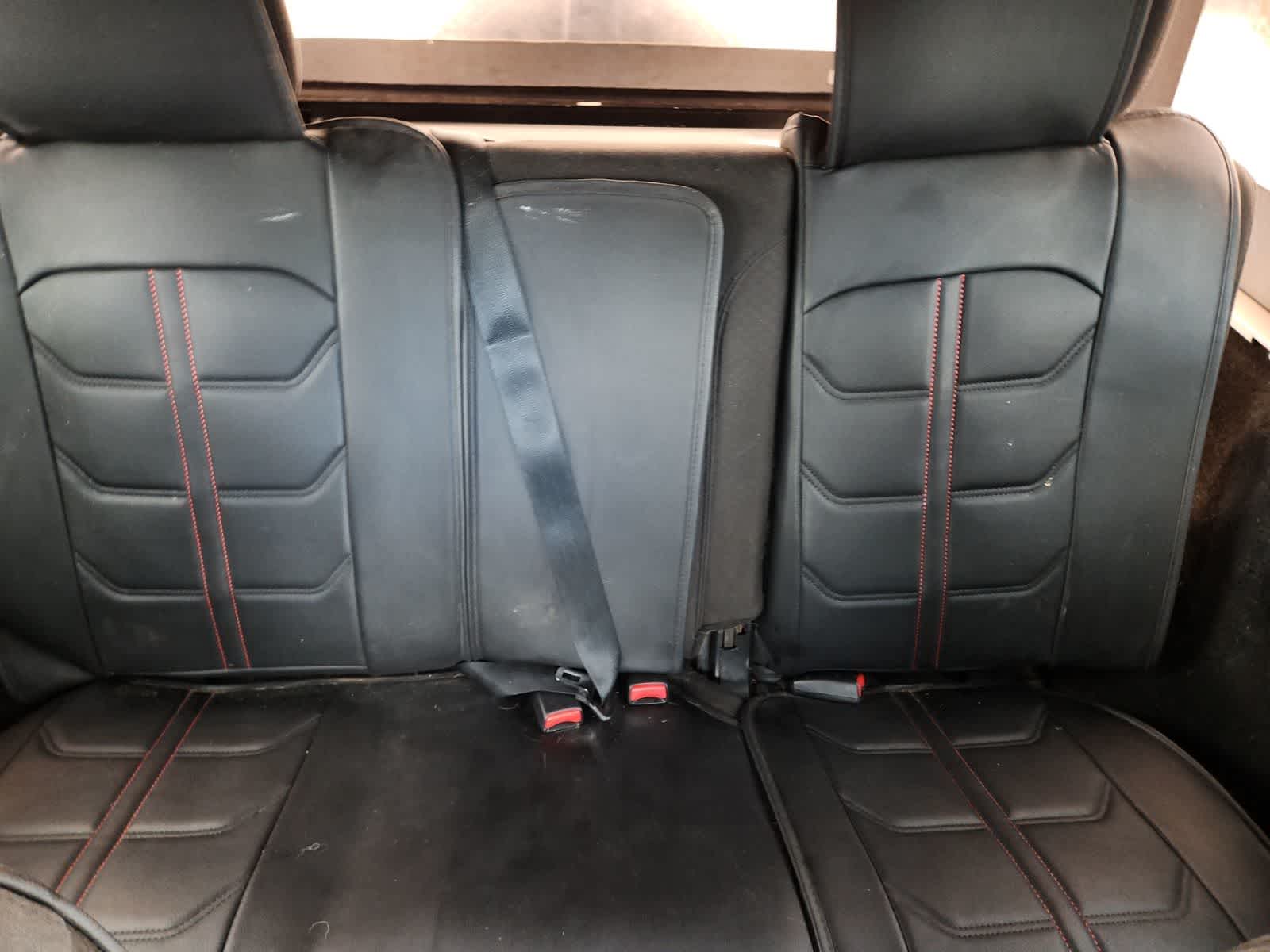 Thumbnail: 2016 Jeep Wrangler - 21