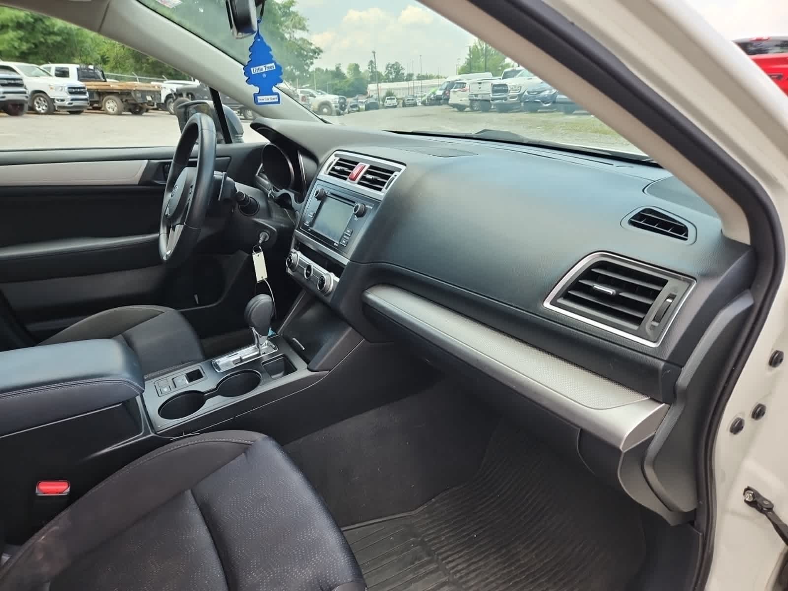 Thumbnail: 2015 Subaru Legacy - 17