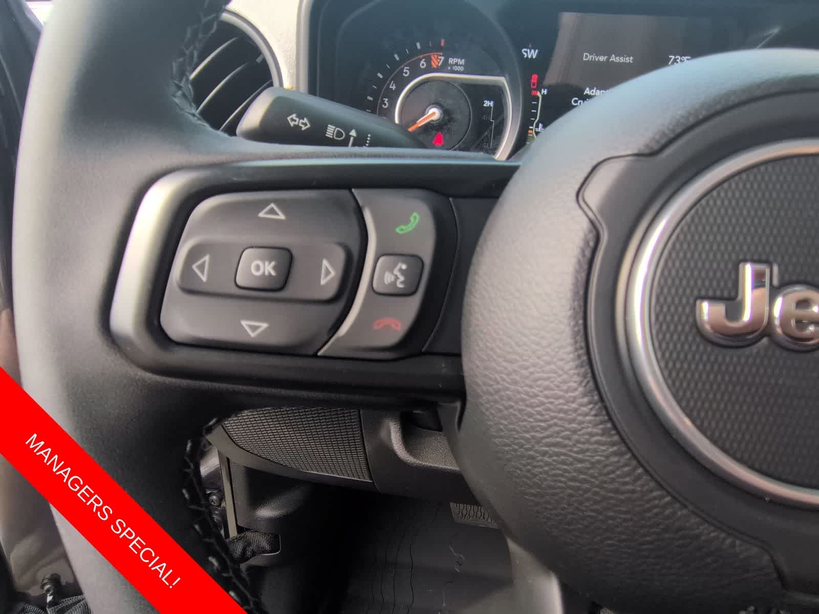 Thumbnail: 2025 Jeep Gladiator - 22